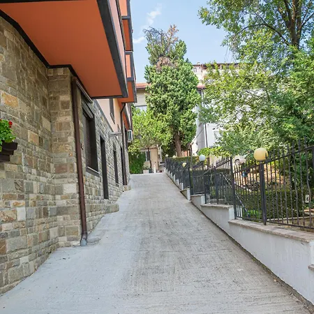 Διαμέρισμα мечето Σαντάνσκι